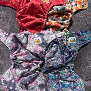 4 honeybuns Colorful Cloth Diapers Set